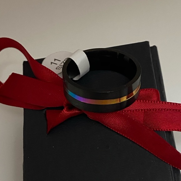 Couple Matching Titanium Rings Set - Picture 5 of 8